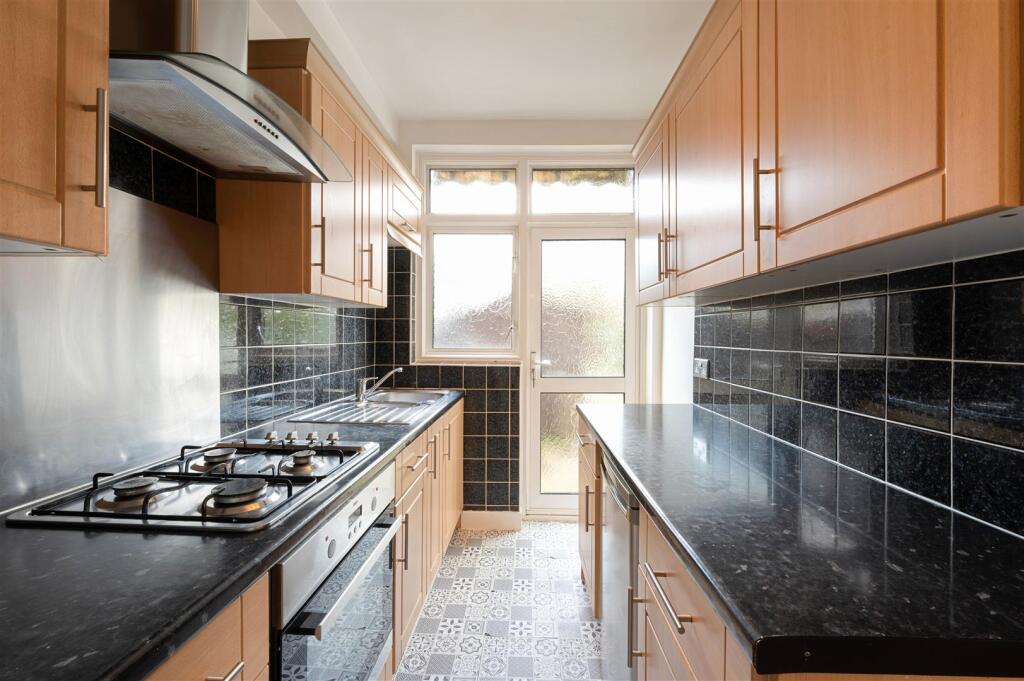 22 LOWER DOWNS ROAD,4.jpg