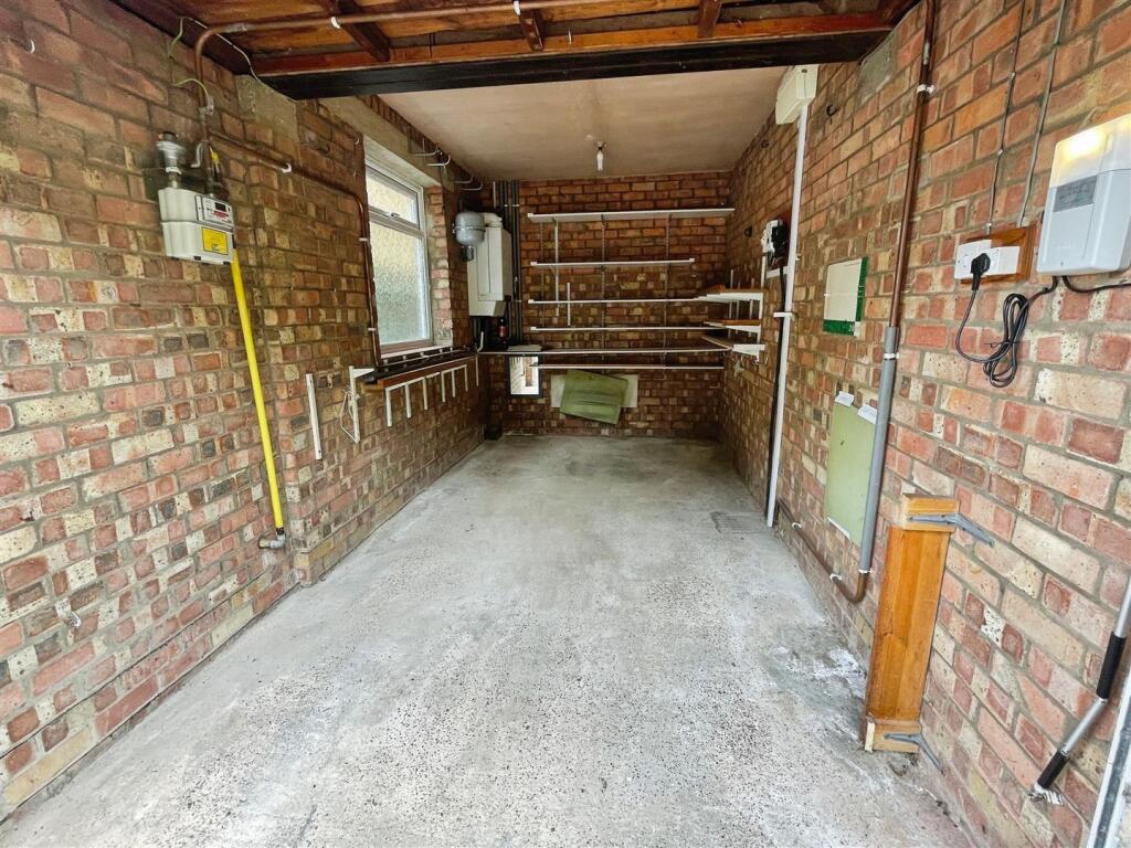 62969499--48D7-88F9-4A3466E395ED-28047-000003097DB