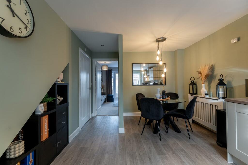 37 Lee Place-004.jpg