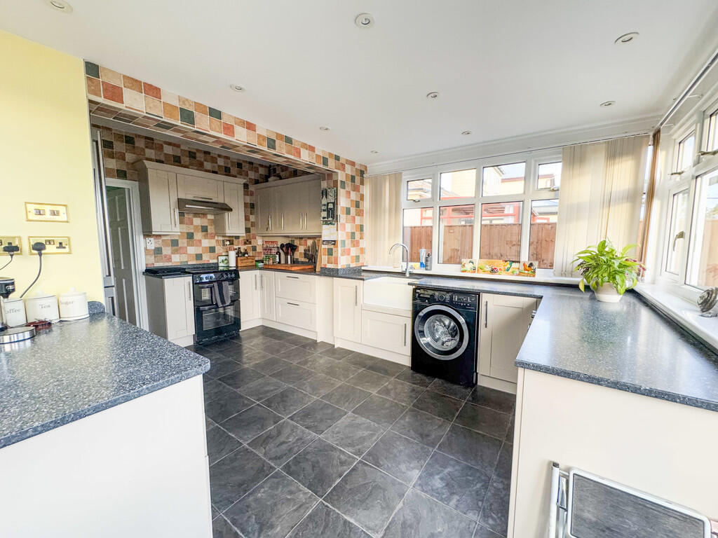 kitchen1