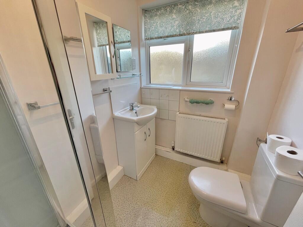1 Fishers Close S...