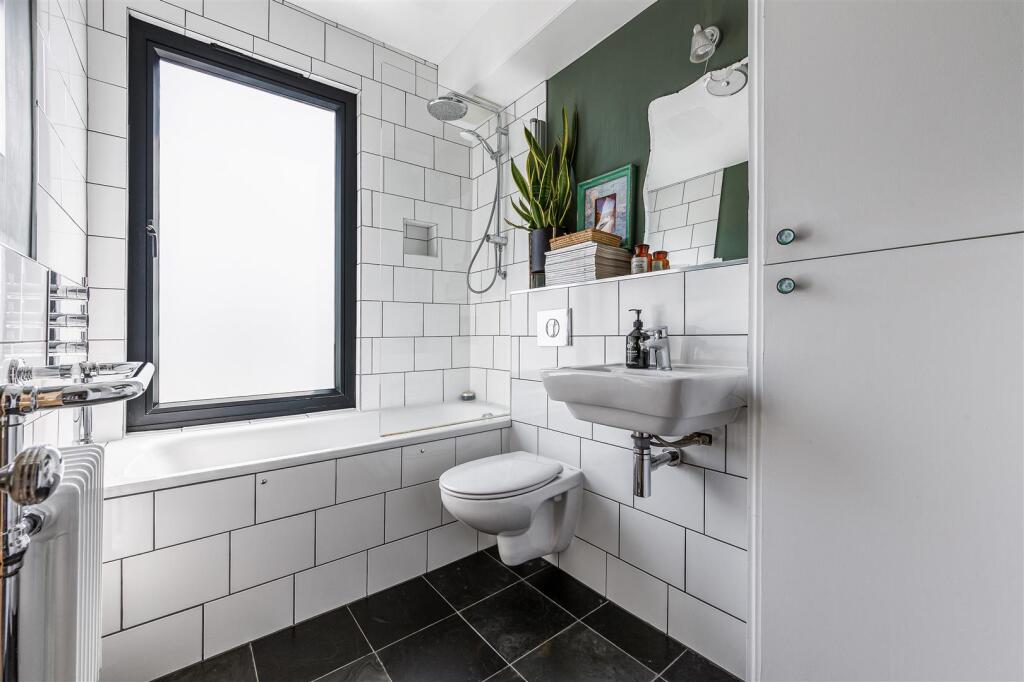 23 Cranmer Avenue-19.jpg