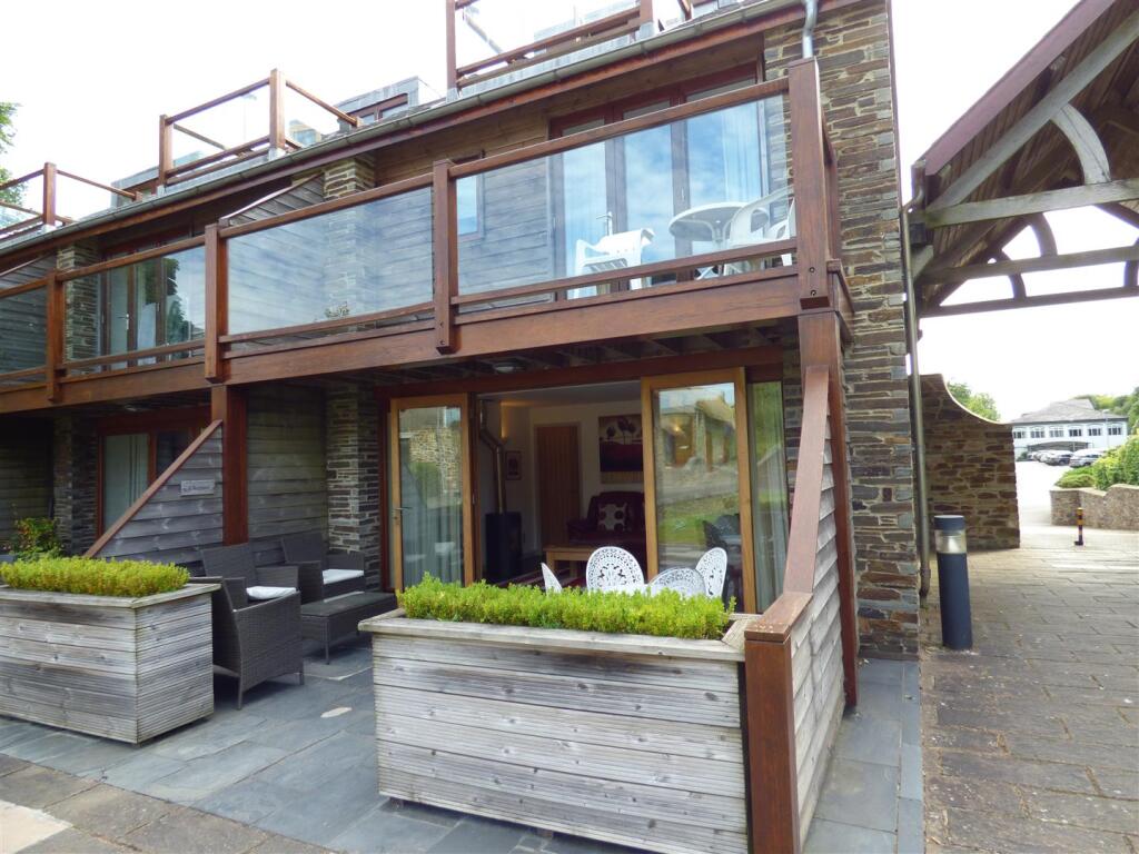 Rear of Property.JPG