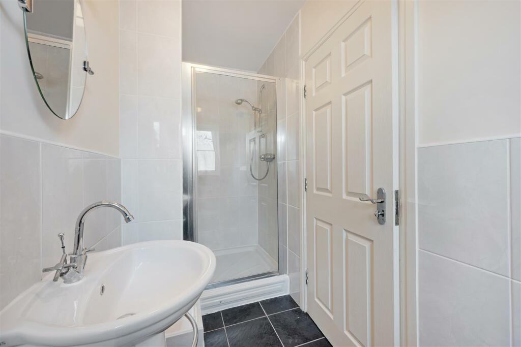 Ensuite Shower Room