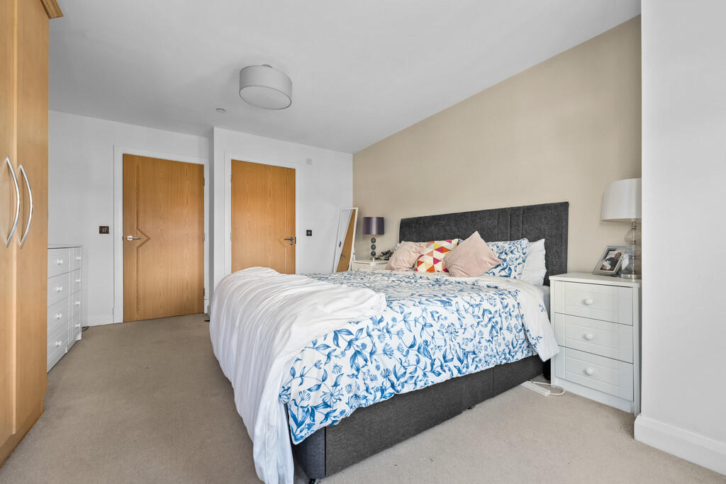 10 Charlton Court...