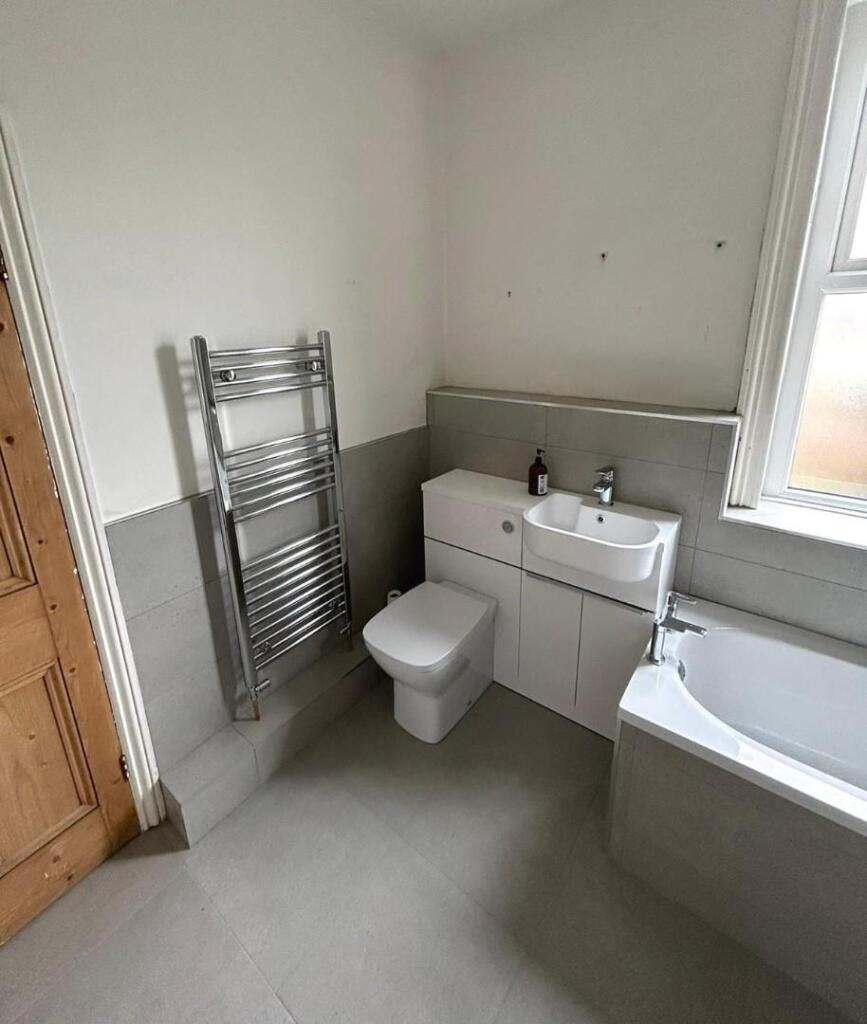 Bathroom (not finished)