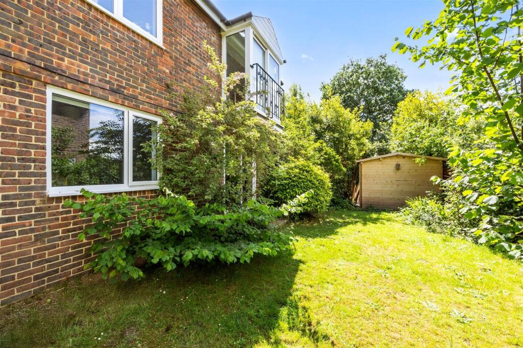 Hassocks Lodge 16 GARDEN 2.jpeg