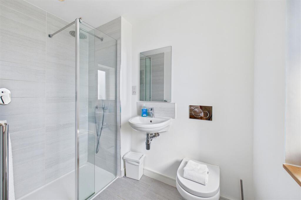 En Suite.jpg