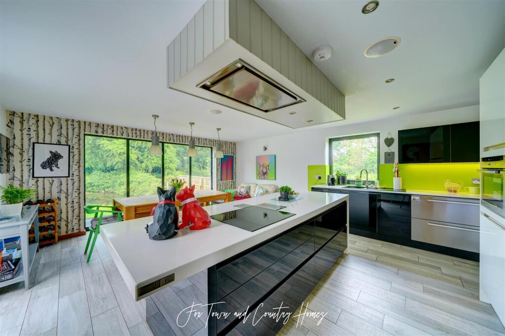 The Lake House (15).jpg