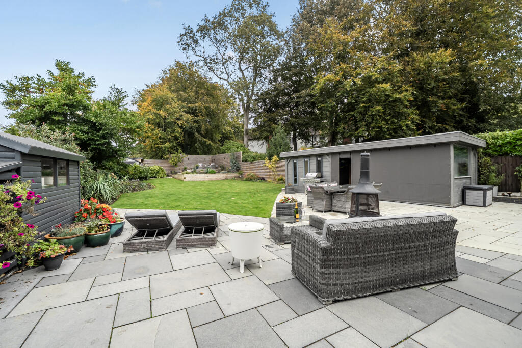 1360139-24-68ece8730bdc5