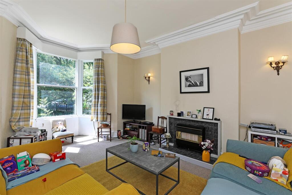 2 to 6 Rochdale Rd.04.Photoneg.co.uk.jpg