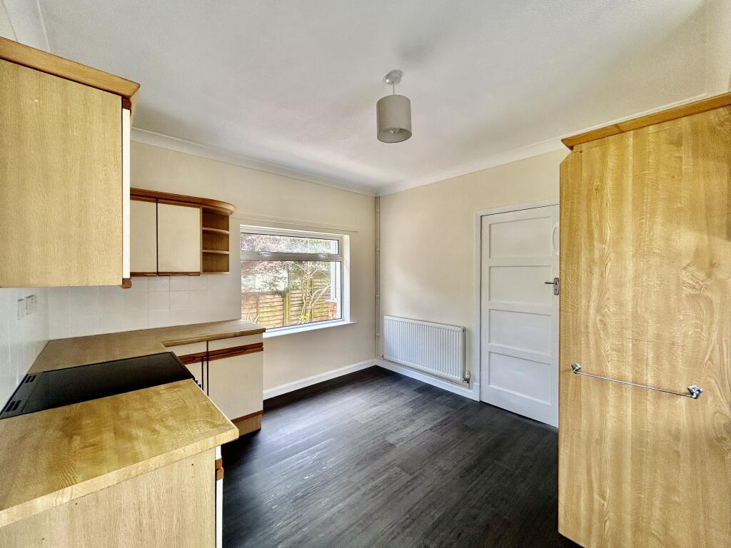 Kitchen Breakfast Room...