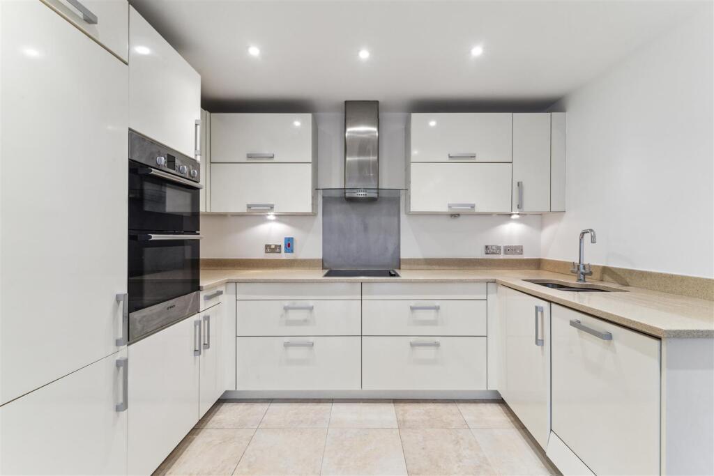 FOR SALE -Acton Lane, W4