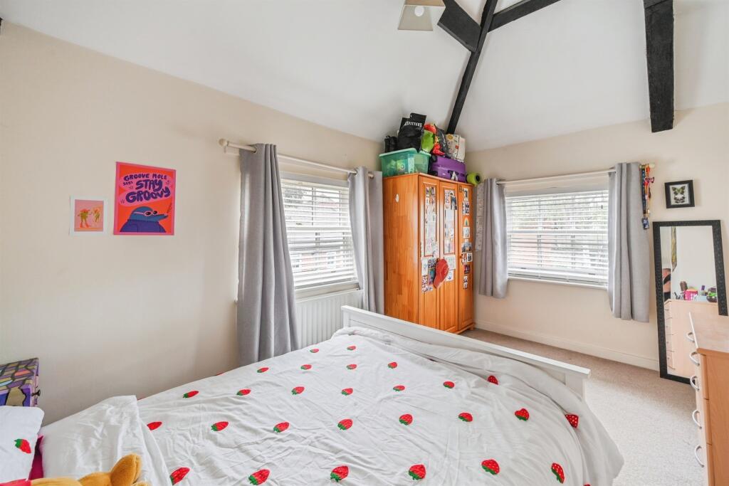 Main Bedroom:
