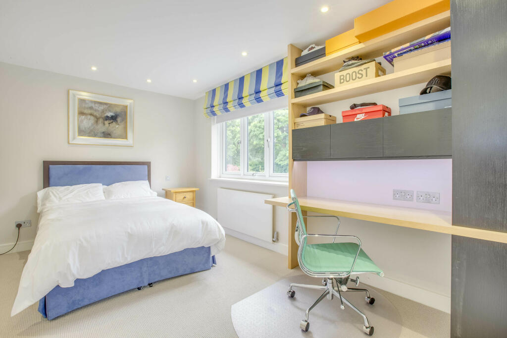 80 Gregories Road, HP9 1HL (LOW RES)-6