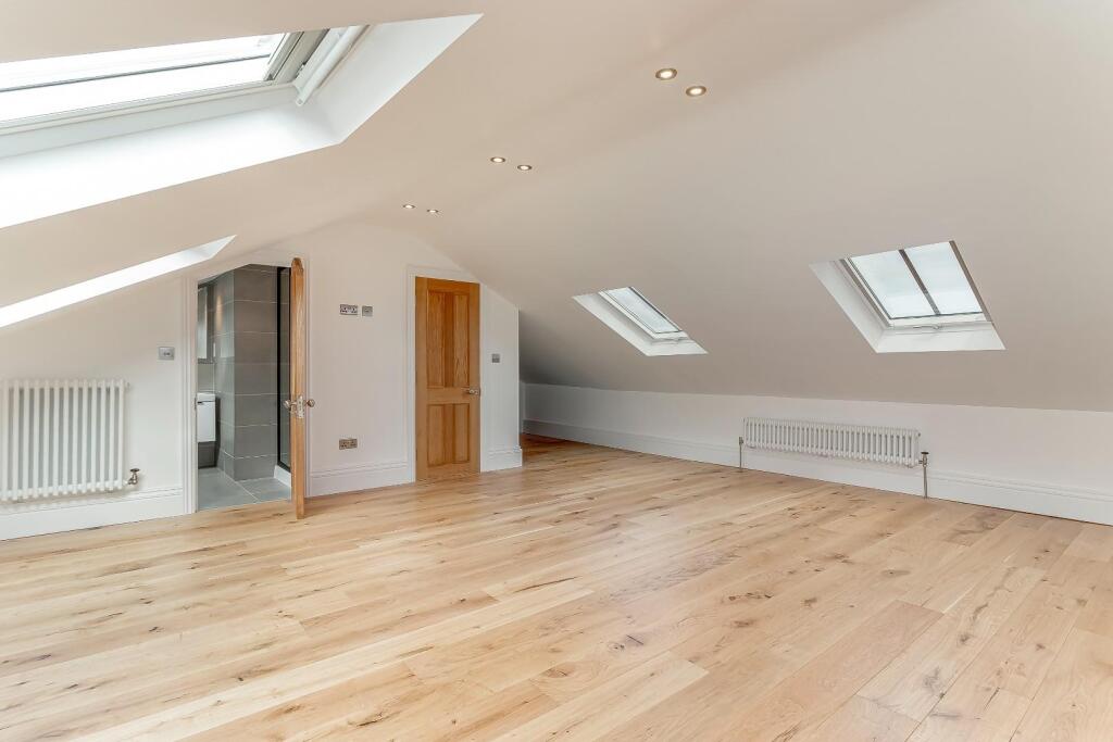 Master Bedroom - B.jpg