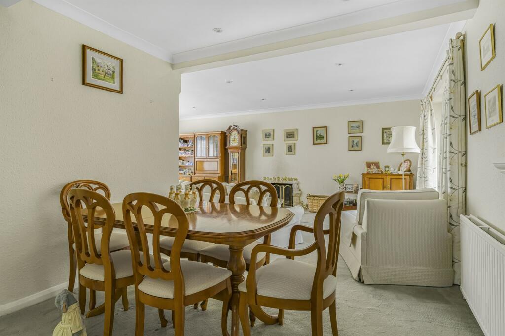 Living/Dining Room