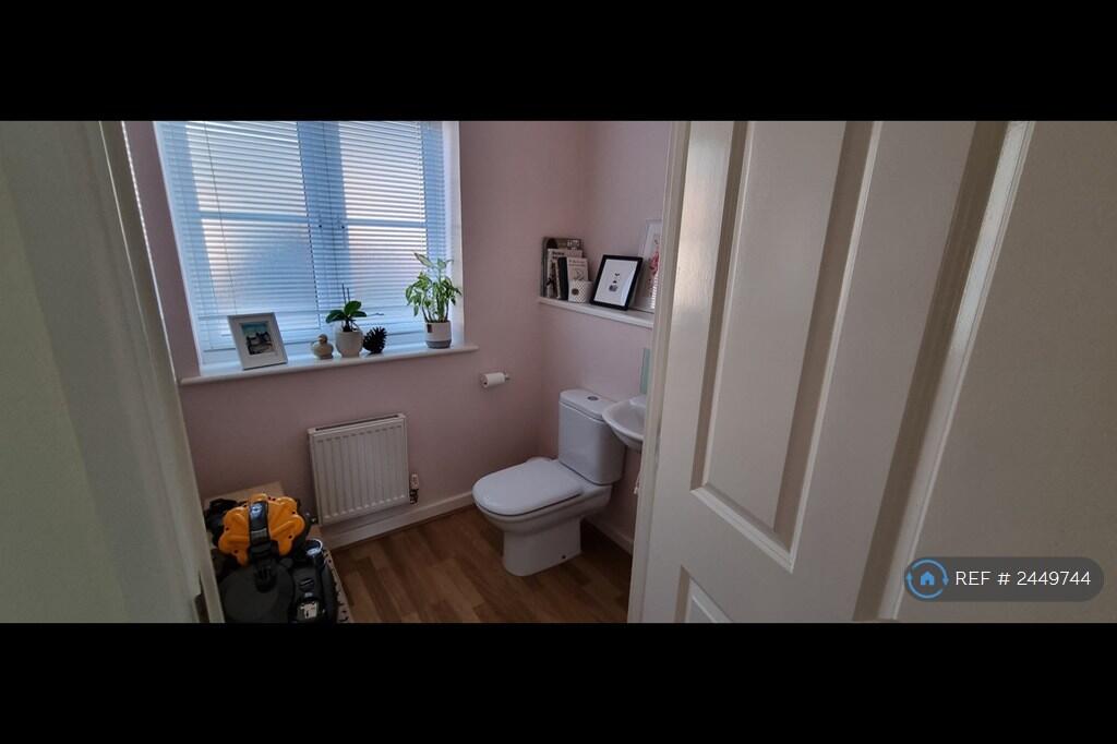 Downstairs Cloakroom