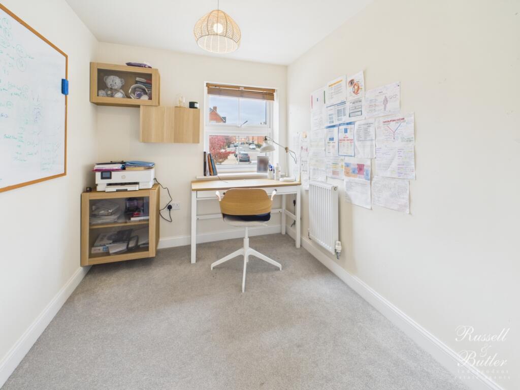 CAM02127G0-PR0345-STILL010