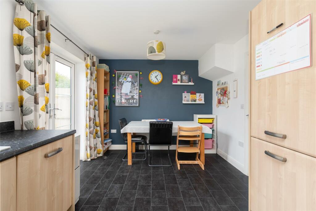 6 Marigold Way-10.jpg