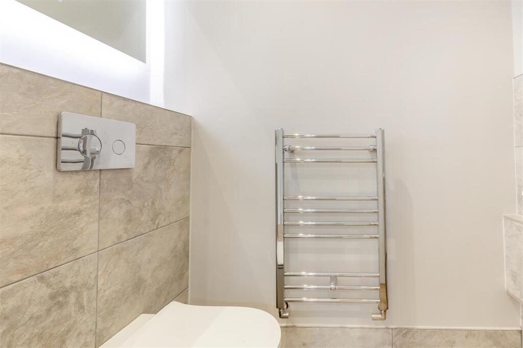 8673458-interior07.jpg