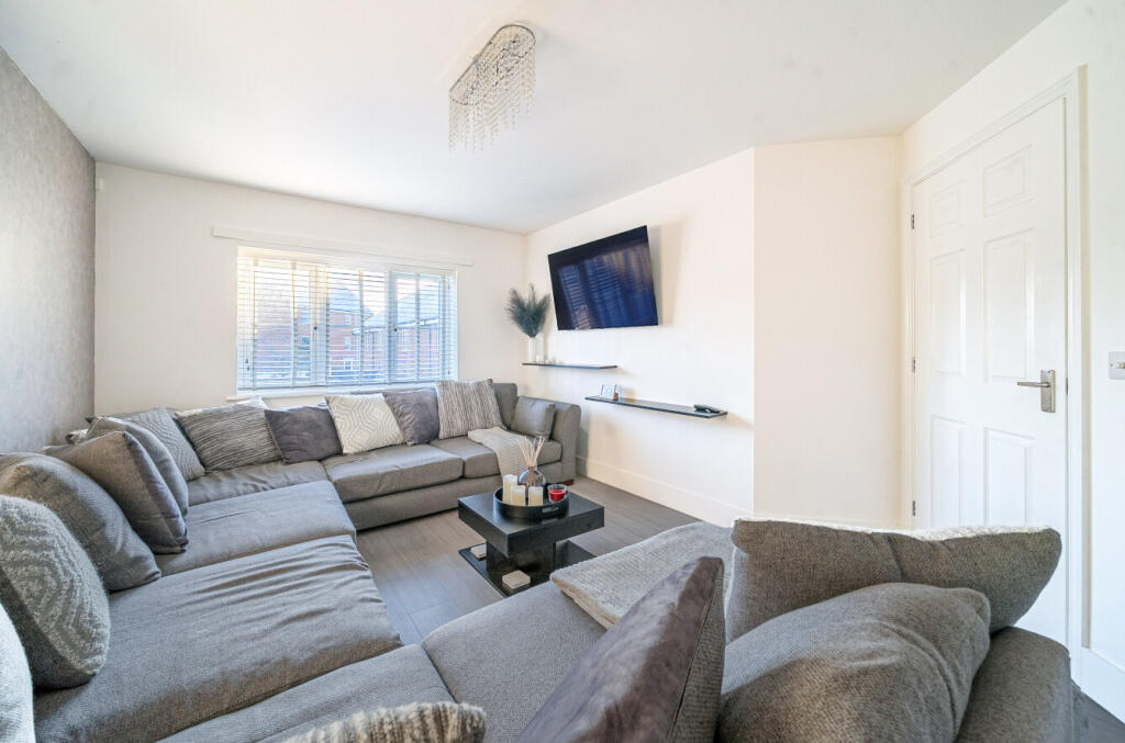 1392895-3-695b90d...