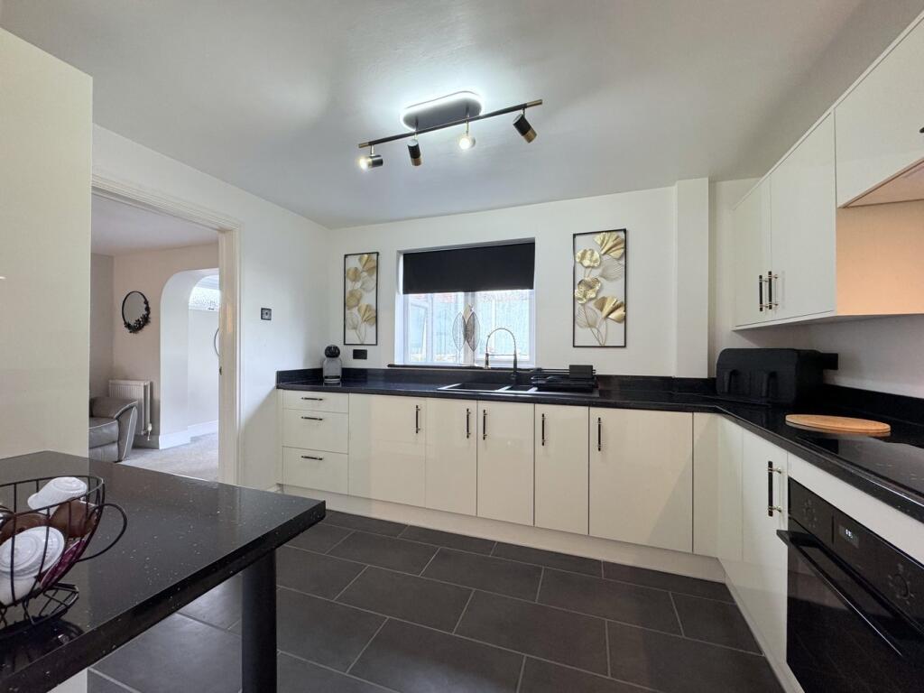 Fitted Kitchen