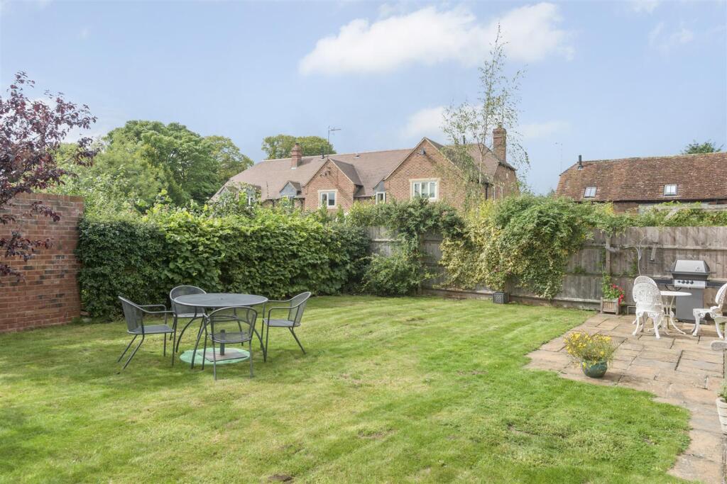 1 St Peters Court-6.jpg