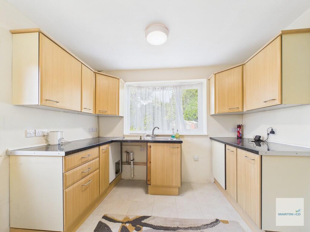 CAM03394G0-PR0323...