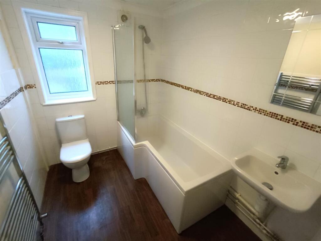 Bathroom .jpg