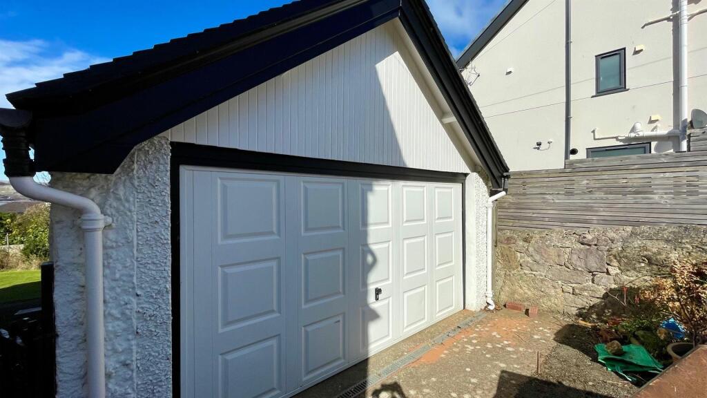 DOUBLE WIDTH GARAGE