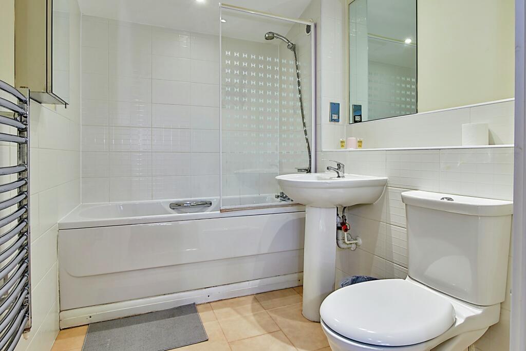 Master En-suite