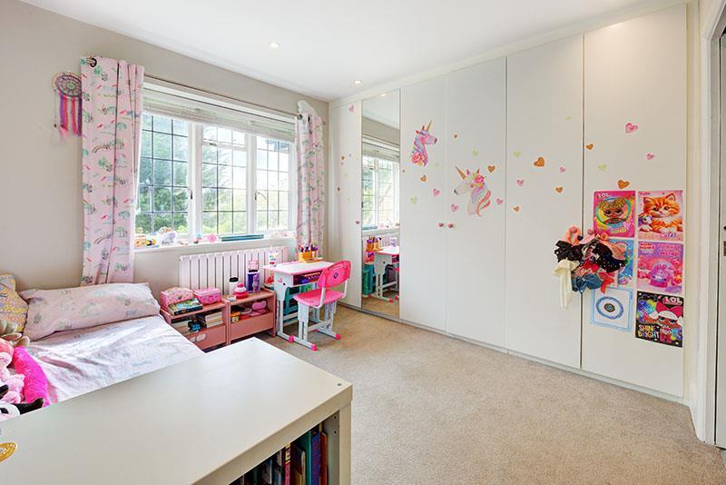 D0407 14 widecombe way girlsBed_800px.jpg