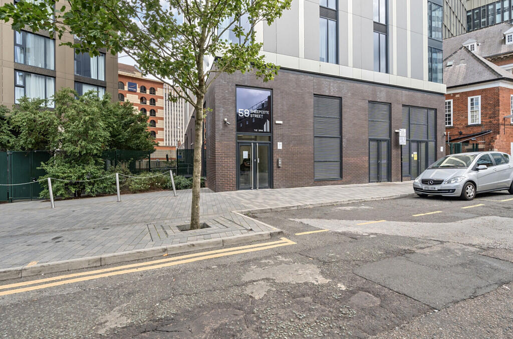 1334886-9-68adaaf...