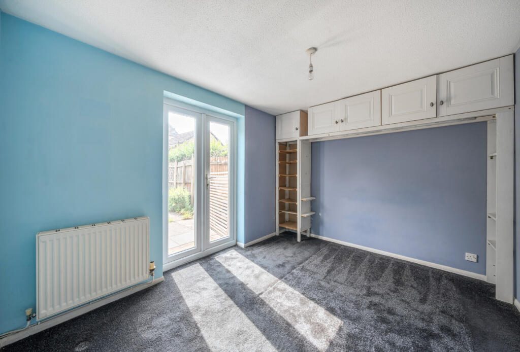 1305701-11-684064...