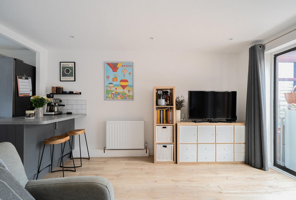 1346682-7-68b7177...