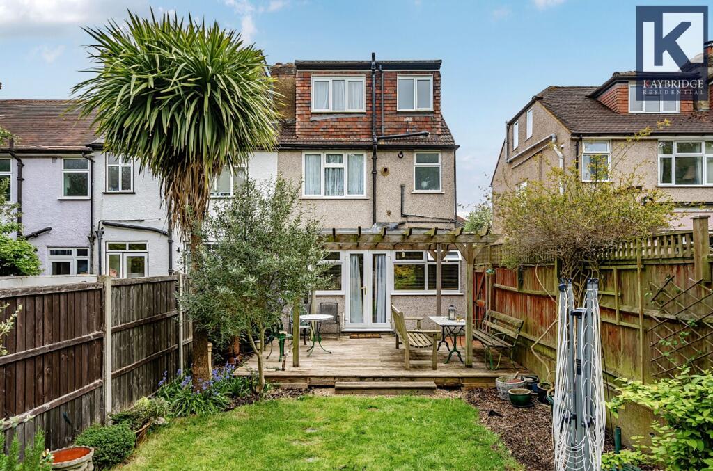 Stoneleigh Avenue, KT4