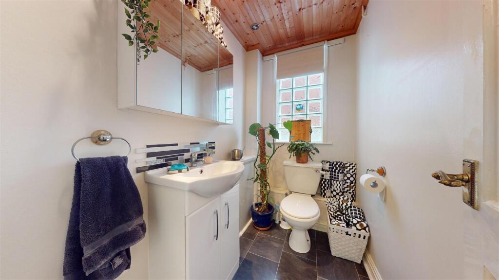 Bold Road Ground Floor W/C