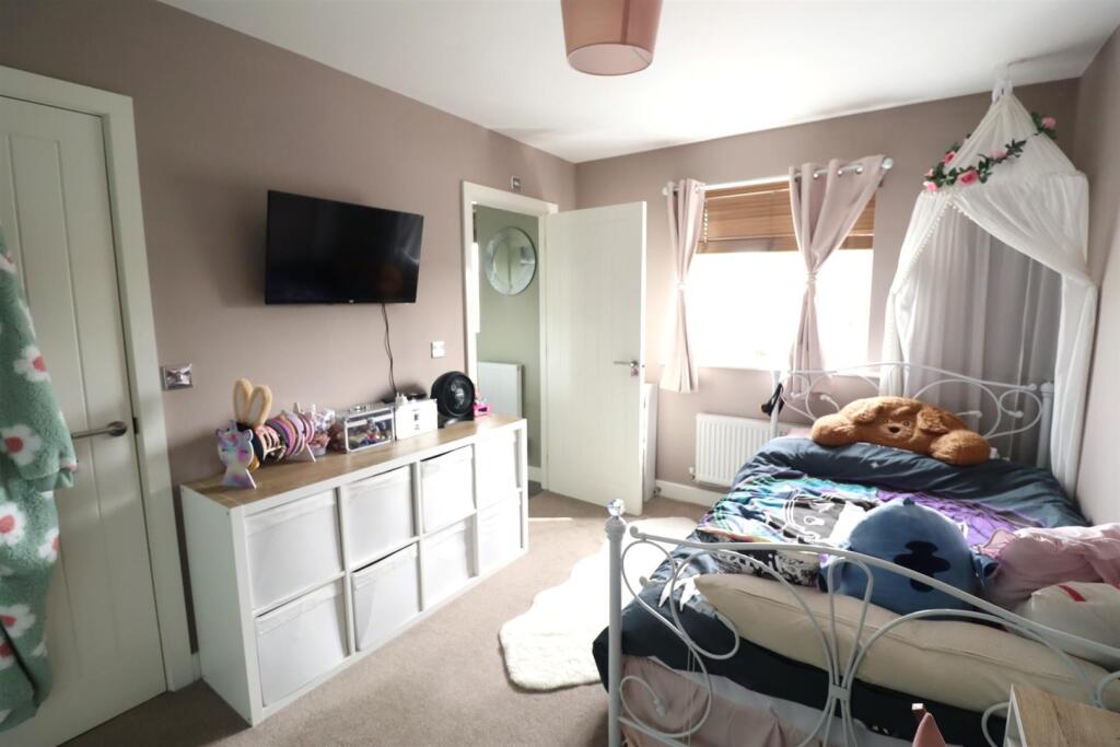 Bedroom two.JPG