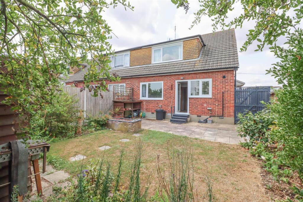 39 MARGARITE OUTSIDE-3.jpg