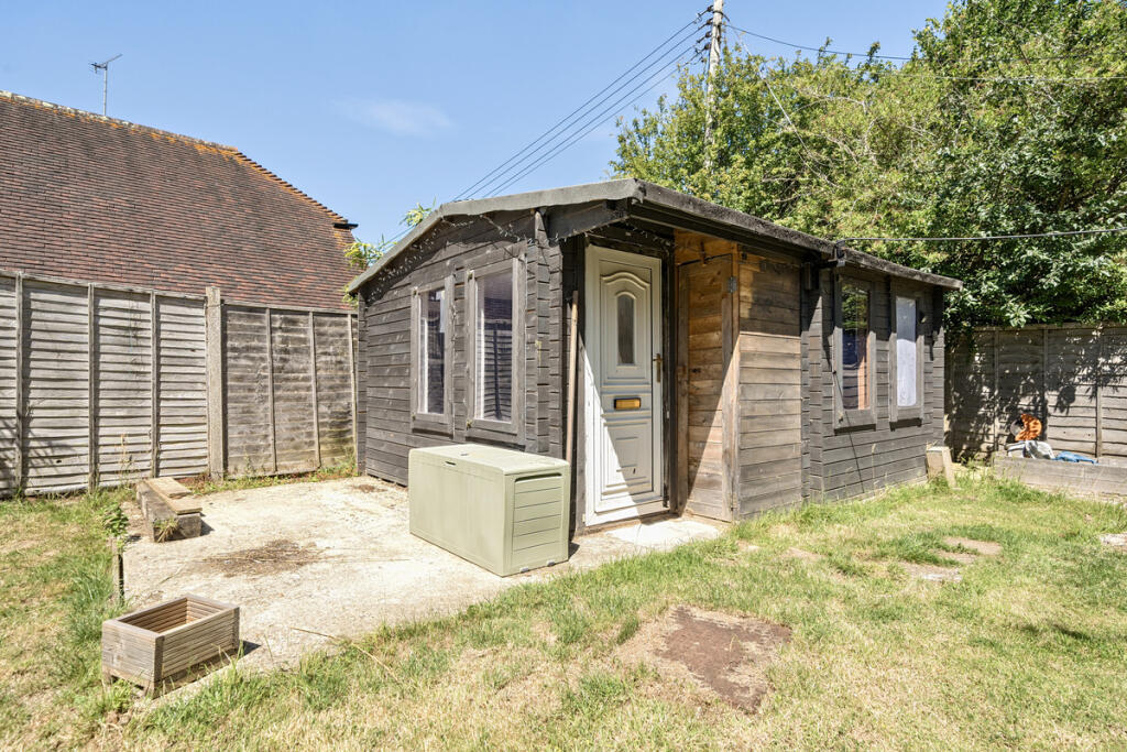 Outbuilding with potential to become a home office / games room / annexe