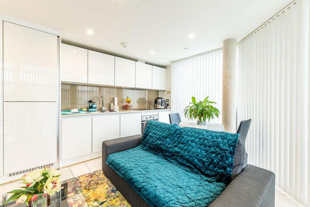 T402 Nottingham O...