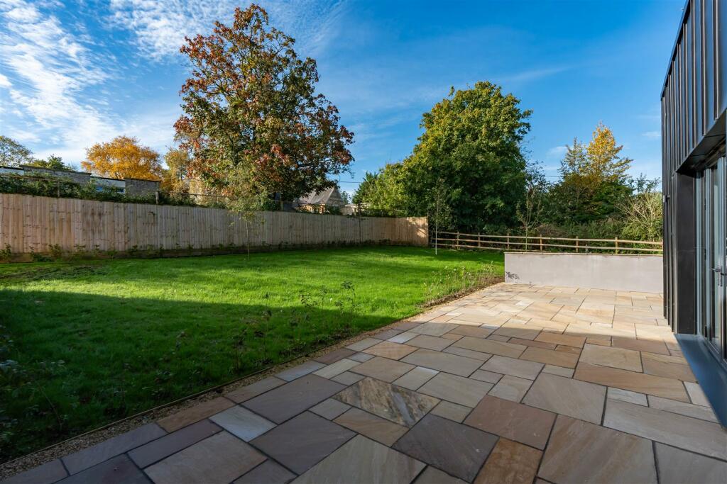 The Forged Manor-06043.jpg