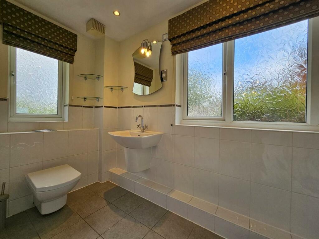 Bedroom 1 En-Suite