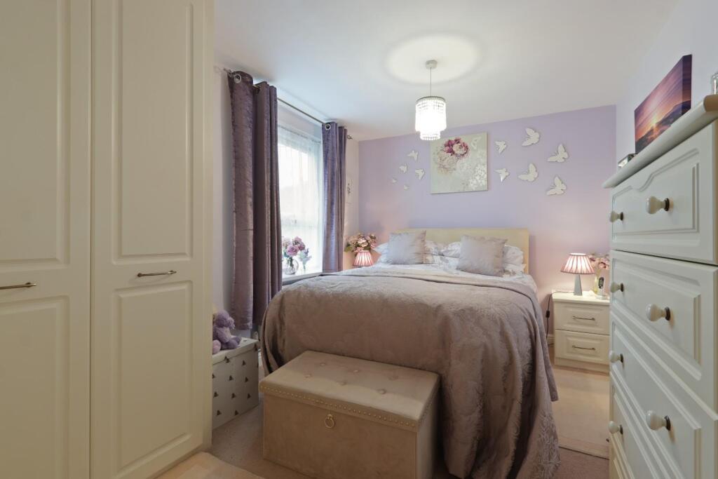 BEDROOM 1