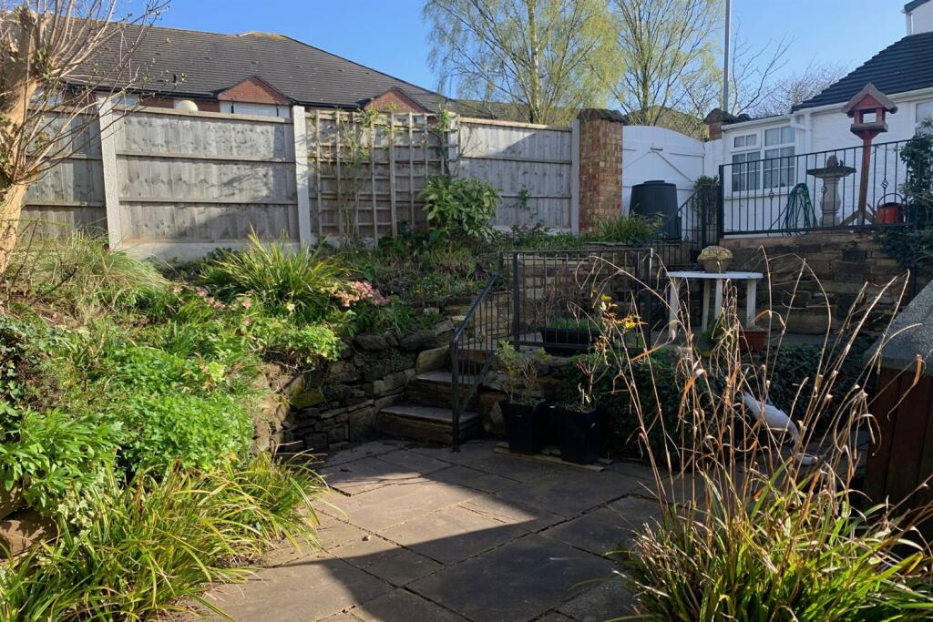 Left side patio