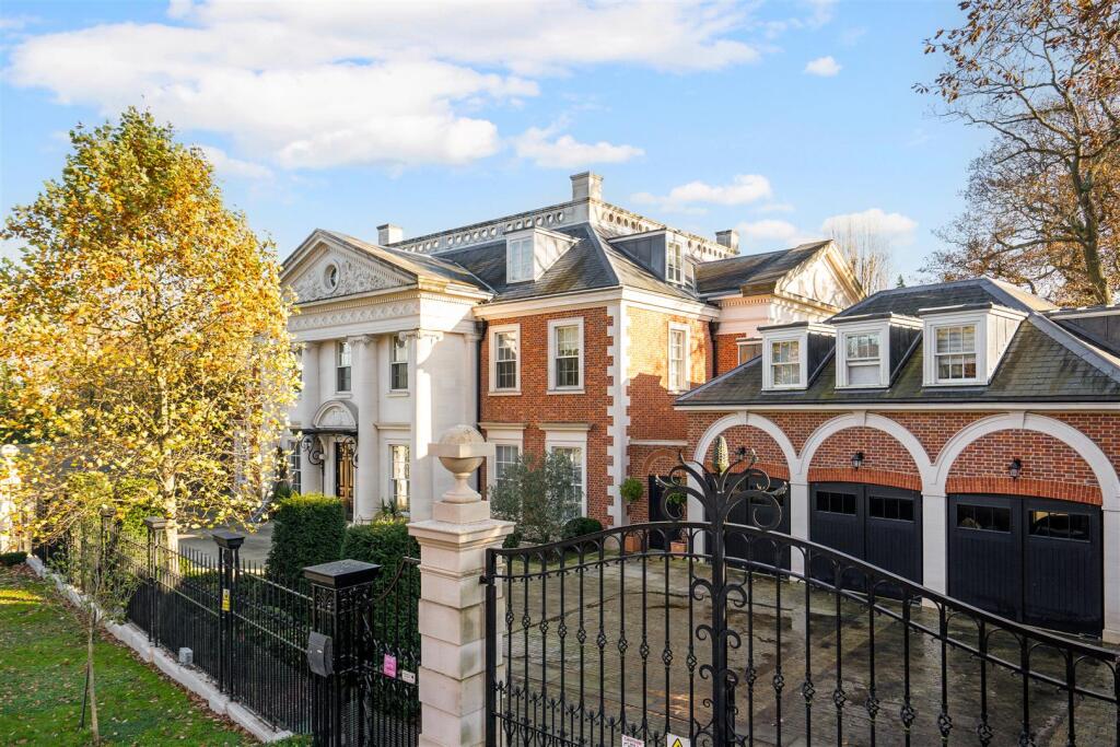 81912 Round Hill-13.jpg