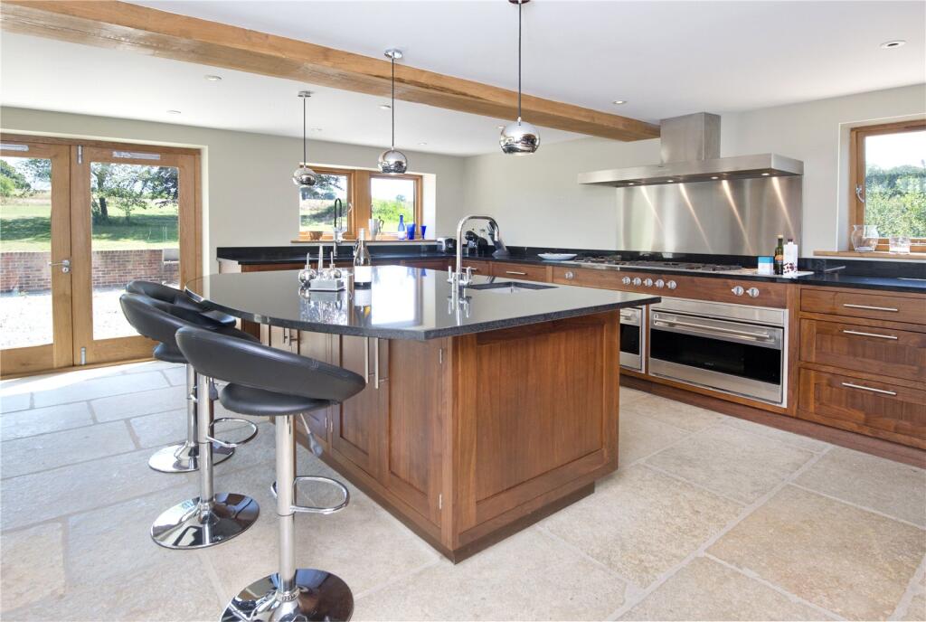 Kitchen/Breakfast Rm