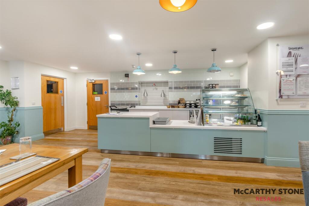 8618876-interior19.jpg
