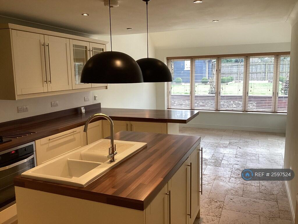 Kitchen/Garden Room